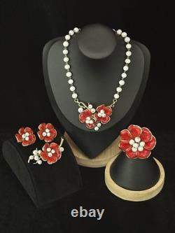 TRIFARI Camellia 1952 Set Red Poured Glass Flowers Alfred Philippe PAT PEN