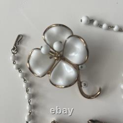 TRIFARI Camellia Set 1952 White Poured Glass Gold Trifanium Alfred Philippe