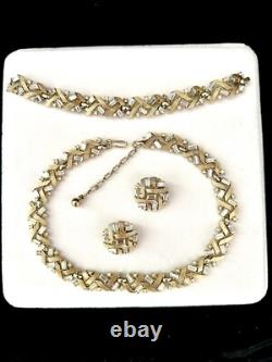 TRIFARI Cordon D'or Book Set Alfred Philippe Trifanium Rhinestones PAT PEND