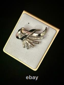 TRIFARI Crystal Baguette Fan Set 1953 Gold Ribbon Alfred Philippe PAT PEND Box