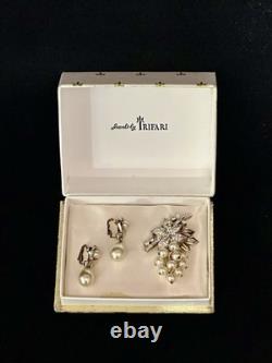 TRIFARI Crystal Pave Pearls Gold Dangle Leaf Grapes Alfred Philippe PAT PEND Box