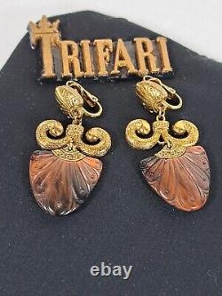 TRIFARI Egyptian Revival Tortoise Ram's Horn Celluloid Pendant Necklace Earrings