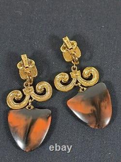TRIFARI Egyptian Revival Tortoise Ram's Horn Celluloid Pendant Necklace Earrings