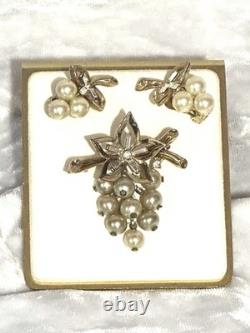 TRIFARI Flower Pearl Baguette Set Alfred Philippe Earings Brooch Gold-Trifanium