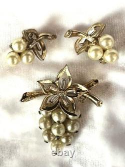TRIFARI Flower Pearl Baguette Set Alfred Philippe Earings Brooch Gold-Trifanium