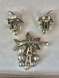 TRIFARI Flower Pearl Baguette Set Alfred Philippe Earings Brooch Gold-Trifanium