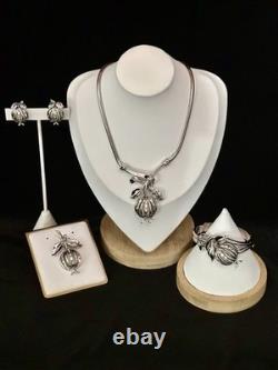 TRIFARI Forbidden Fruit-Rhodium 1950 Set Baguettes A. Philippe Book PAT PEND