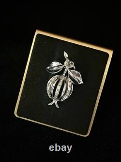 TRIFARI Forbidden Fruit-Rhodium 1950 Set Baguettes A. Philippe Book PAT PEND
