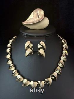 TRIFARI Gold Hearts Earrings Brooch Necklace Set Gold Alfred Philippe Crown