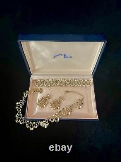 TRIFARI Gold Wave Set Earrings Bracelet Necklace Alfred Philippe PAT PEND 1953