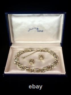 TRIFARI Golden Bellflowers Set Tulips Earrings Necklace Alfred Philippe