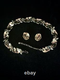 TRIFARI Golden Bellflowers Set Tulips Earrings Necklace Alfred Philippe