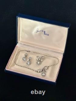 TRIFARI Halo Rhodium 1952 Pendaloque Crystal Parure Alfred Philippe PAT PEND