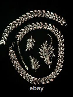TRIFARI Navette Crystal Rhinestones Rhodium Parure Alfred Philippe PAT PEND Box