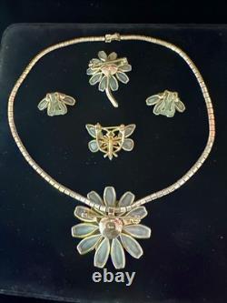 TRIFARI Petalettes Floral Set Alfred Philippe Gold-Trifanium Translucent 1949