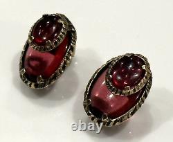 TRIFARI Philippe Renaissance Collection Cranberry Gripoix Clip On Earrings EUC