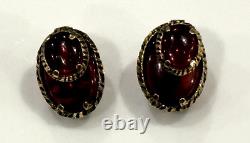 TRIFARI Philippe Renaissance Collection Cranberry Gripoix Clip On Earrings EUC