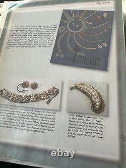TRIFARI Plume Book-Set Alfred Philippe Feather Brooch Earrings Gold Pearls