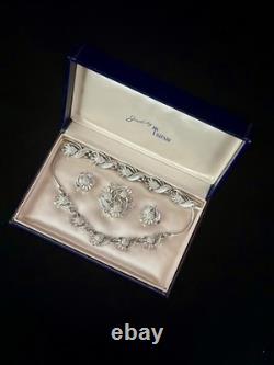 TRIFARI Radiance Thistle 1954 Set Rhinestones Rhodium Alfred Philippe Box