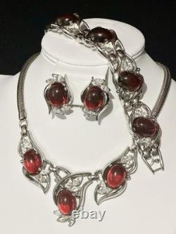 TRIFARI Ruby Red Cabochons Set Crystal Rhinestones Alfred Philippe PAT PEND Box