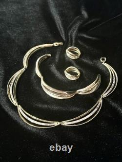 TRIFARI Scalloped Baguettes Set 1952 Gold Earrings Bracelet Necklace PAT PEN