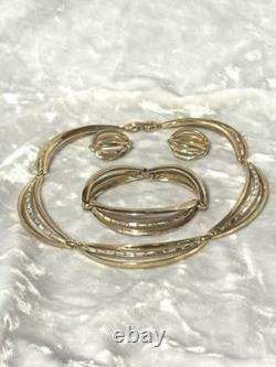 TRIFARI Scalloped Baguettes Set 1952 Gold Earrings Bracelet Necklace PAT PEN