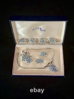 TRIFARI Spring Fantasy 1952 Set Ice-Blue Navette Rhodium A. Philippe PAT PEND TRIFARI Spring Fantasy 1952 Set Ice-Blue Navette Rhodium A. Philippe PAT PEND