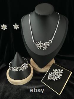 TRIFARI Star Flowers Set 4-5-6 Petals Alfred Philippe Trifanium PAT PEND
