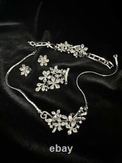 TRIFARI Star Flowers Set 4-5-6 Petals Alfred Philippe Trifanium PAT PEND