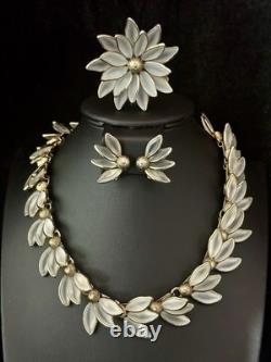 TRIFARI Water Lily Petalette Set 1949 Frosted Flowers Poured-Glass A. Philippe
