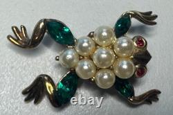 Trifari Alfred Philippe 1952 Green, Red Rhinestone & Pearl Frog Pin Brooch