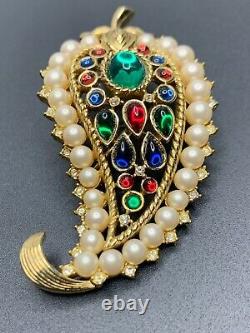 Trifari Alfred Philippe 1956 Moghul Paisley Leaf Brooch in Tricolor with Pearls