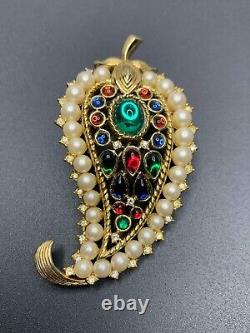 Trifari Alfred Philippe 1956 Moghul Paisley Leaf Brooch in Tricolor with Pearls