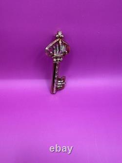 Trifari'Alfred Philippe' Gold and Diamante Baguettes Key Pin