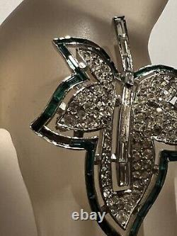 Trifari Alfred Philippe Green Crystal Rhinestone Leaf Vintage Brooch Pin Signed