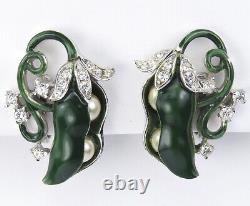 Trifari'Alfred Philippe' Green Enamel and Pearls Peas in the Pod Clip Earrings