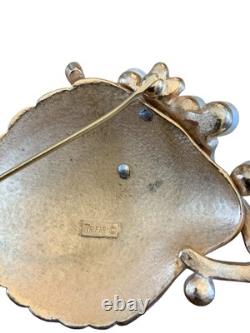 Trifari'Alfred Philippe' Pearls and Angel Coral Sand Colored Seashell Pin