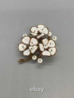 Trifari Alfred Philippe Pin Brooch Flower White Glass Lg Statement Signed Crown