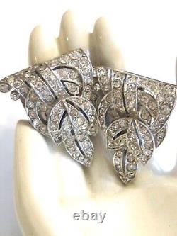 Trifari Clip Mates Double Dress Clip Pair Set On Brooch Bar Alfred Philippe 1936