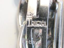 Trifari Clip Mates Double Dress Clip Pair Set On Brooch Bar Alfred Philippe 1936
