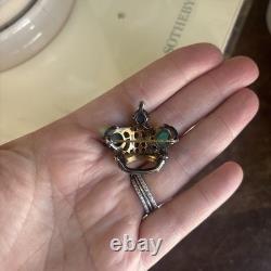 Trifari Crown Alfred A. Philippe Vintage pin Brooch