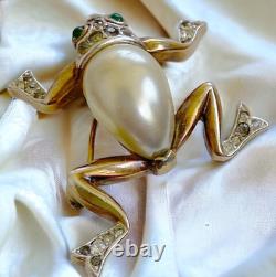 Trifari Crown Alfred Philippe Frog Brooch Pin Pearl Belly Rhinestones 1940's Vtg