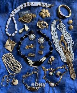 Trifari Crown Trifari Jewelry Lot Including Alfred Philippe Goldtone Some Rare