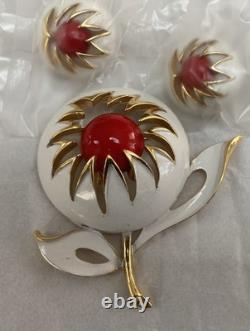 Trifari Flower Brooch Pin Earrings Red White Enamel Set Rare