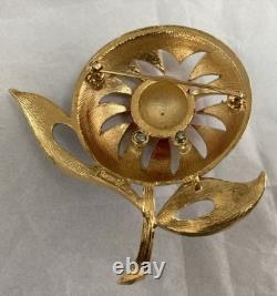 Trifari Flower Brooch Pin Earrings Red White Enamel Set Rare