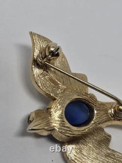 Trifari Jelly Belly Brooch Blue Bird by Alfred Philippe