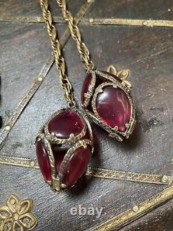 Trifari Renaissance Cranberry glass Necklace Alfred Philippe Poured Gripoix