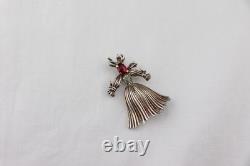 Trifari Sterling Silver Straw Girl BROOCH Nenette 1943 Alfred Philippe Rag Doll