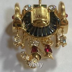 Trifari TM 1996'Alfred Philippe' Romantic Couple Riding in a Vintage Car Pin