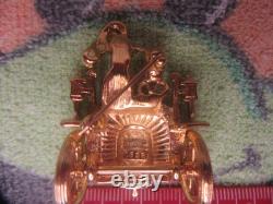 Trifari TM 1996'Alfred Philippe' Romantic Couple Riding in a Vintage Car Pin